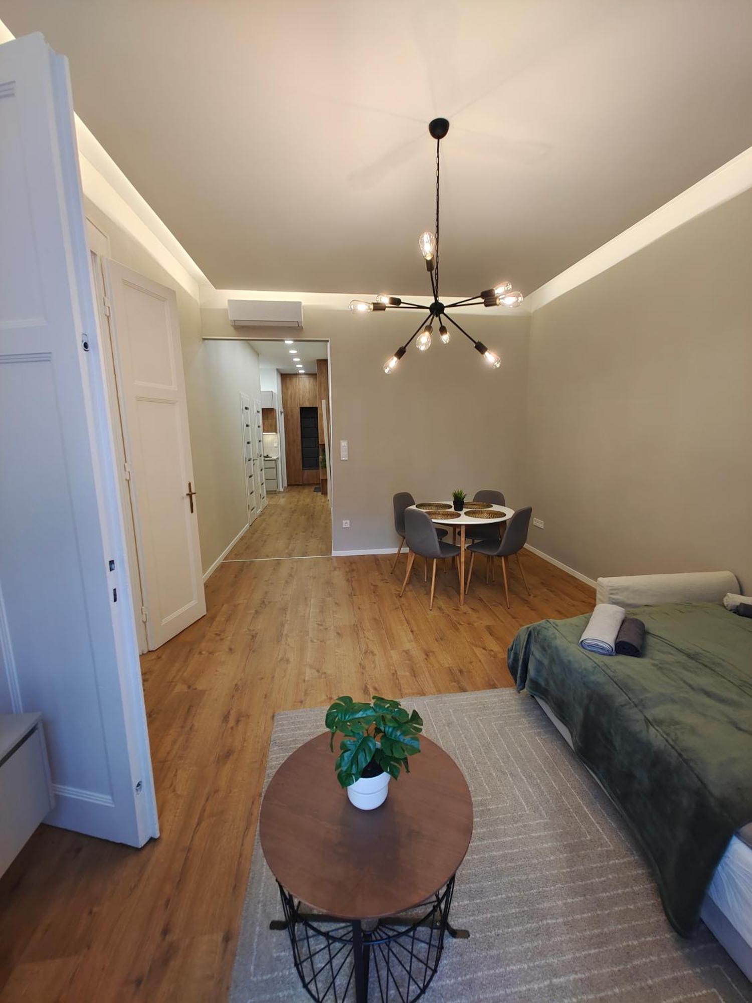 Apartment Center 2, Cozy And Modern 2br In The Center *