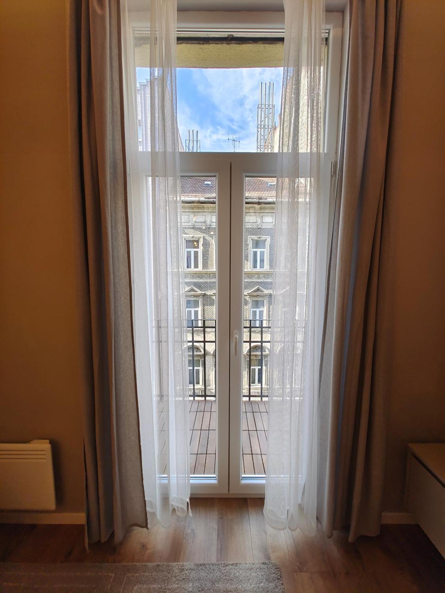 Center 2, Cozy And Modern 2br In The Center Budapest