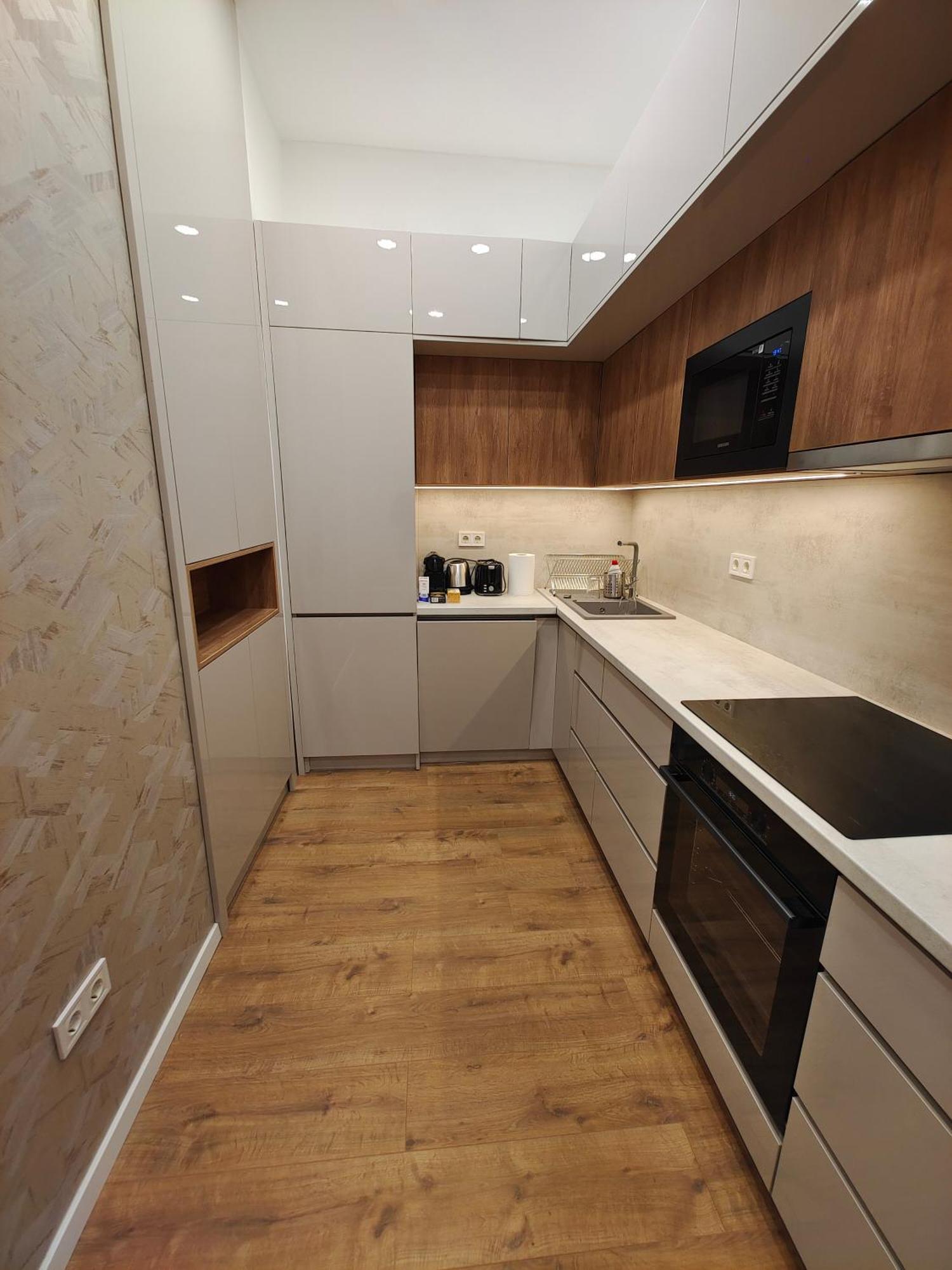 Center 2, Cozy And Modern 2br In The Center *