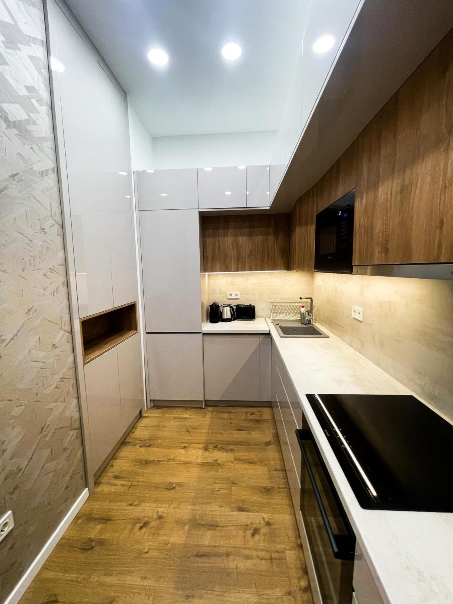 Center 2, Cozy And Modern 2br In The Center *