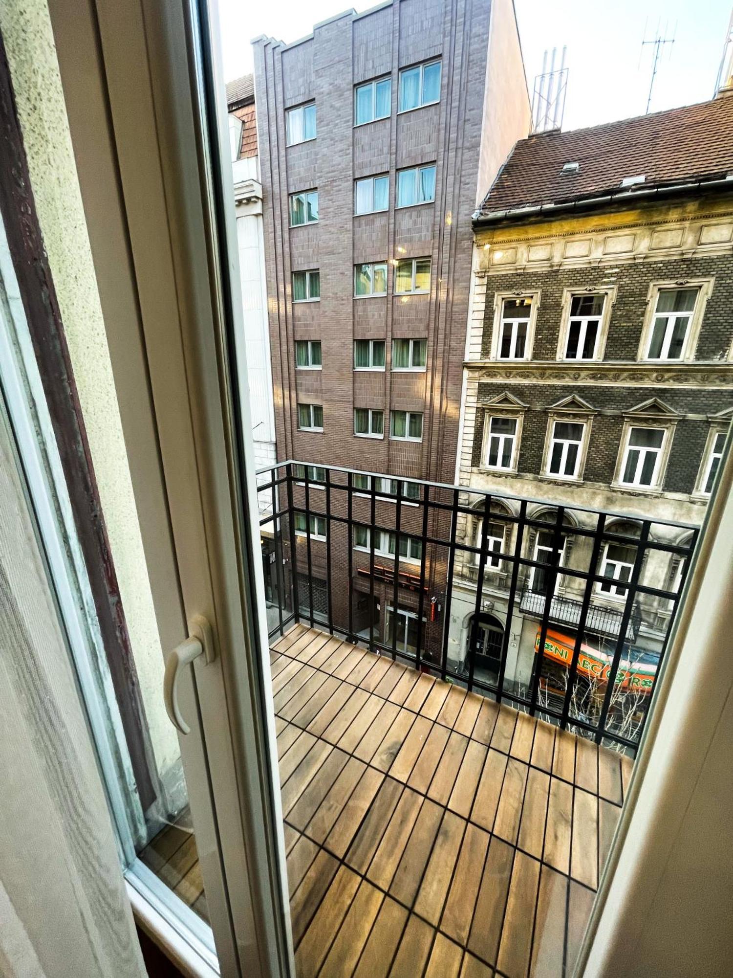 Apartment Center 2, Cozy And Modern 2br In The Center *